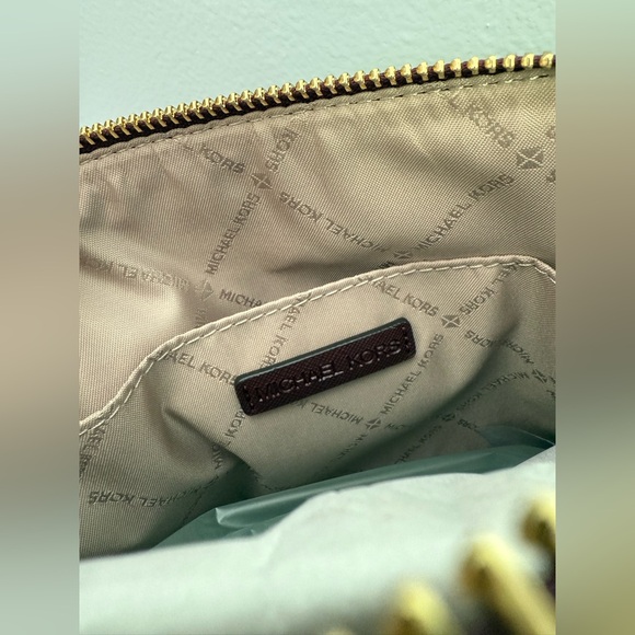 Michael Kors Jet Set Travel Medium Dome Crossbody Bag - Picture 4 of 10